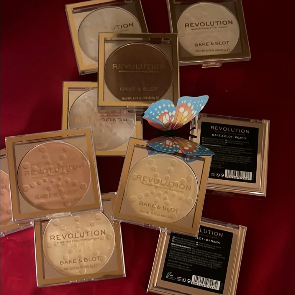 Revolution Makeup Bake & Blot Powder Set